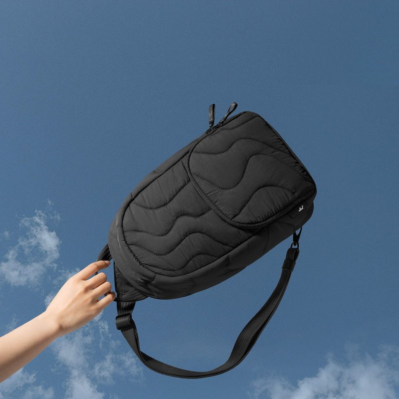 Tomtoc Earth Texture • Lava Transit Sling Bag - กระเป๋าแมสเซนเจอร์ - เส้นใยสังเคราะห์ สีดำ