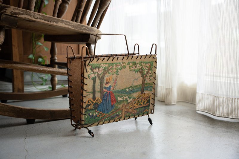 1950s floor-standing magazine rack - Items for Display - Other Metals 