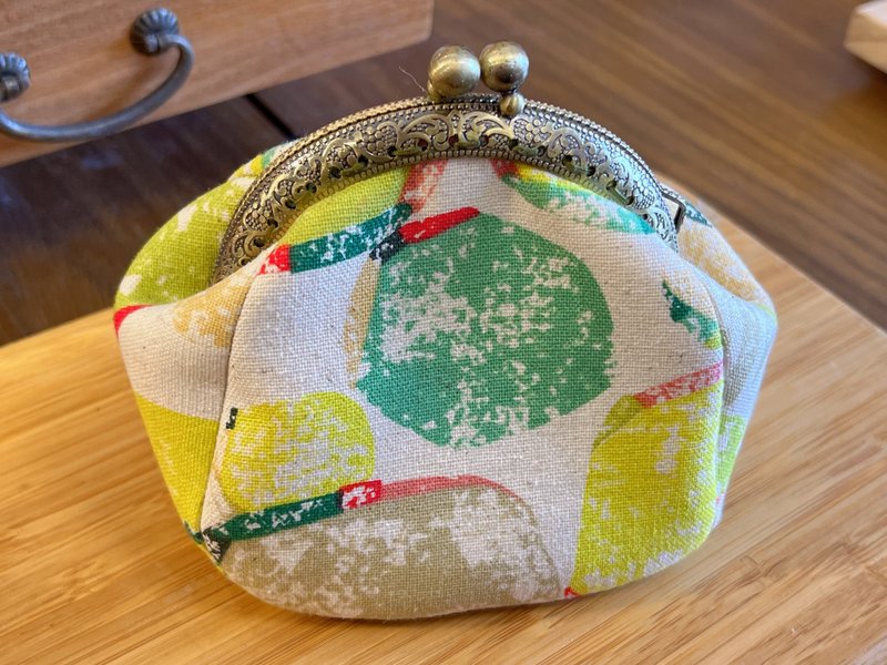 Apple Paradise. Fresh Green - Hand-sewn gold coin purse - Coin Purses - Cotton & Hemp Green