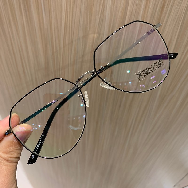 Random delivery is inevitable transport anti-fog anti-epidemic Wen Qingping light glasses anti-inflammatory Wuhan pneumonia wars protective mask - กรอบแว่นตา - โลหะ หลากหลายสี