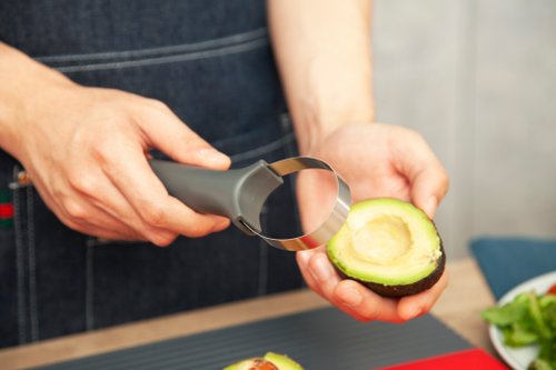 AVOCADO - Avocado peeler/slicer - Shop Overall Cookware - Pinkoi