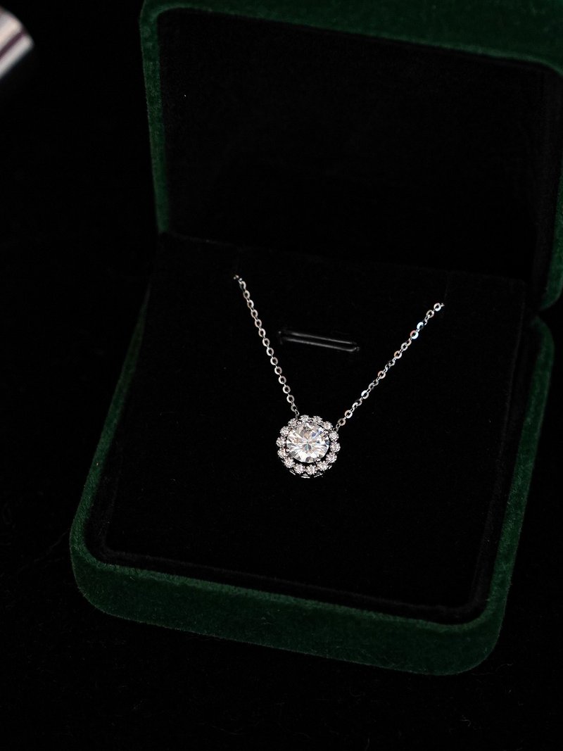 Sterling Silver Classic Moissanite Necklace - สร้อยคอ - เงินแท้ สีเงิน