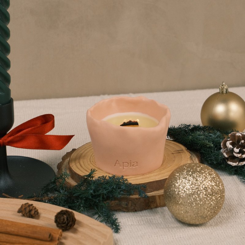 【Apia】冬島微光 聖誕限定香氛蠟燭 手工水泥杯 80g 聖誕禮物 - 香氛蠟燭/燭台 - 水泥 多色