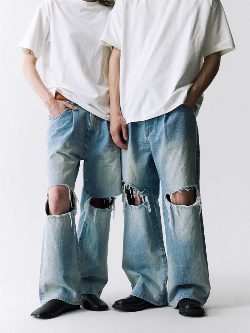 Unisex style wide-cut washed vintage ripped straight jeans - กางเกง - ผ้าฝ้าย/ผ้าลินิน สีน้ำเงิน