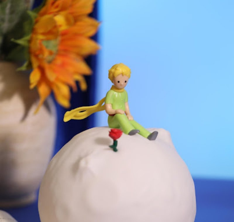【Gift Recommendation】The Little Prince Shaped Planet Lamp-Eternal Rose - โคมไฟ - พลาสติก ขาว