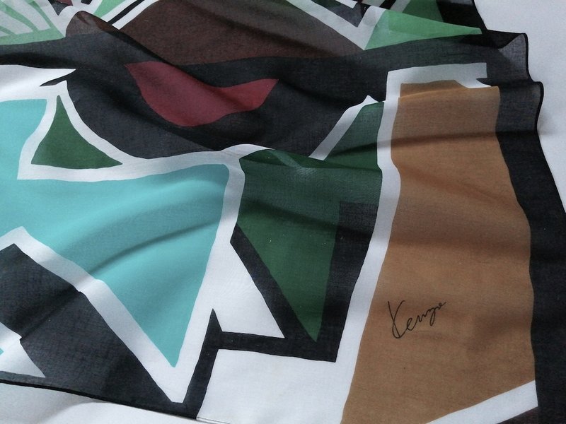 Kenzo Cotton Scarf, Vintage Kenzo, 35 x 35 inches, Holiday Gifts - 絲巾 - 棉．麻 綠色