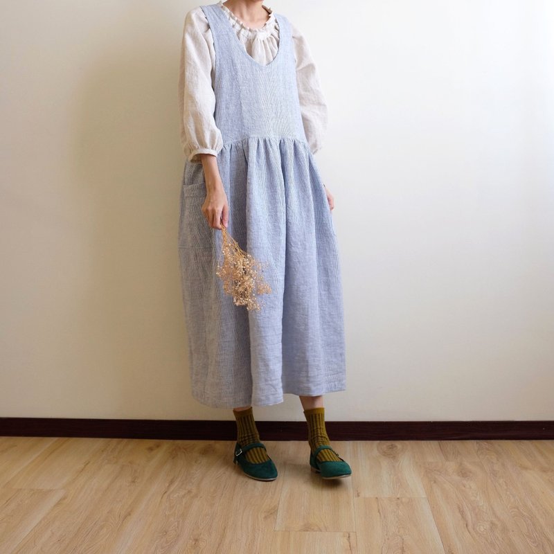 Everyday hand-made clothes gentle blue pinstripe pocket vest dress washed linen - ชุดเดรส - ผ้าฝ้าย/ผ้าลินิน สีน้ำเงิน