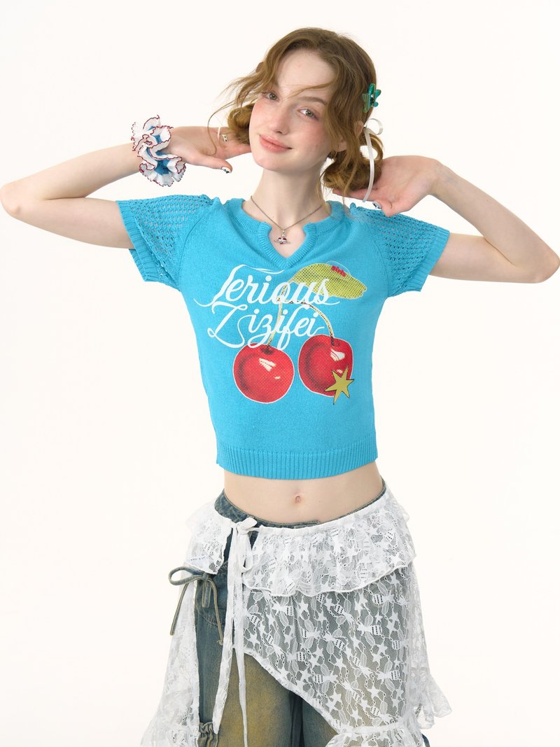 ziziFfei夏季美式復古鏤空短款上衣藍色櫻桃印花v領針織短袖t恤女 - 女上衣/長袖上衣 - 其他材質 藍色