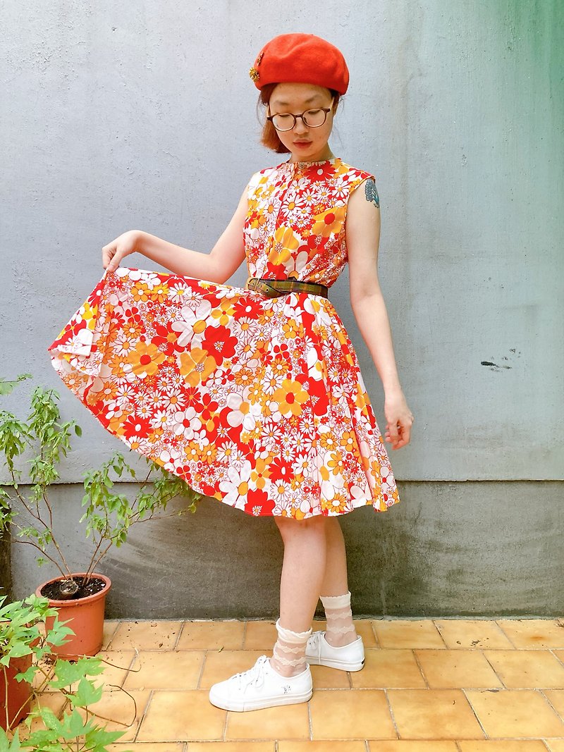 //Nail removal//Open sleeveless dress _ Showa floral dress - One Piece Dresses - Cotton & Hemp Red