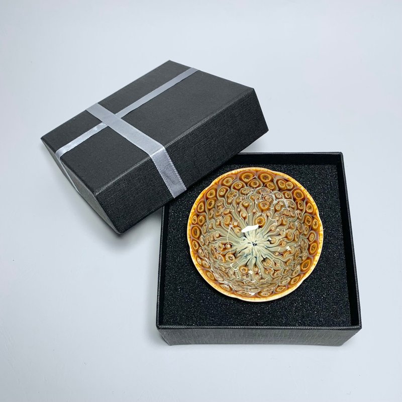 孔雀開屏 葵花杯 80ml 邱毓寧 鶯歌製 A10-25 - 茶壺/茶杯/茶具 - 瓷 多色