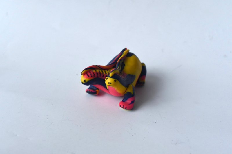 雙頭背鰭可愛鬼 - 擺飾/家飾品 - 黏土 多色