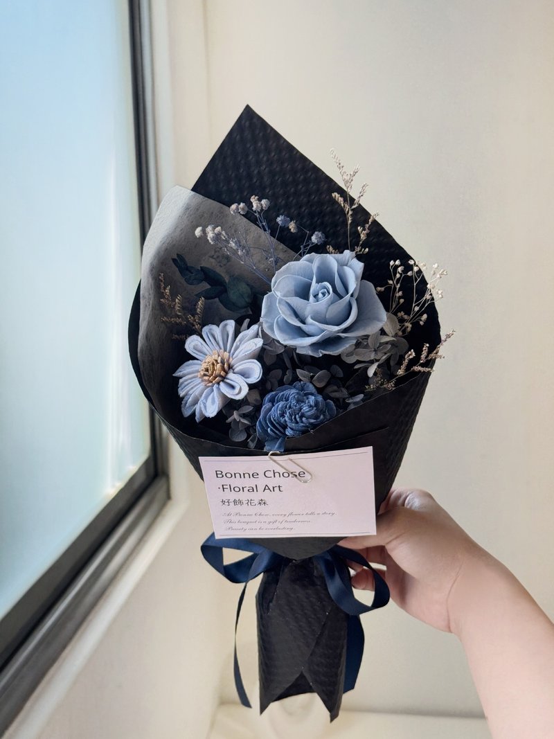 個性簡約永生玫瑰花束-黑藍色系、小眾獨特禮、一眼愛上 - 乾燥花/永生花 - 植物．花 黑色