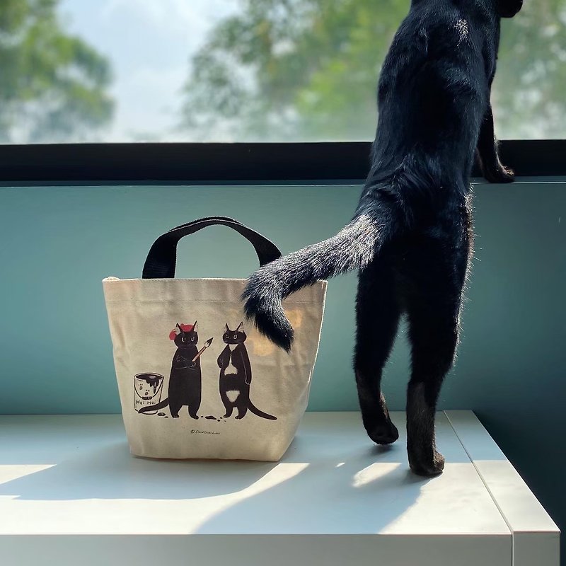 Thick canvas tote bag - black cat painter