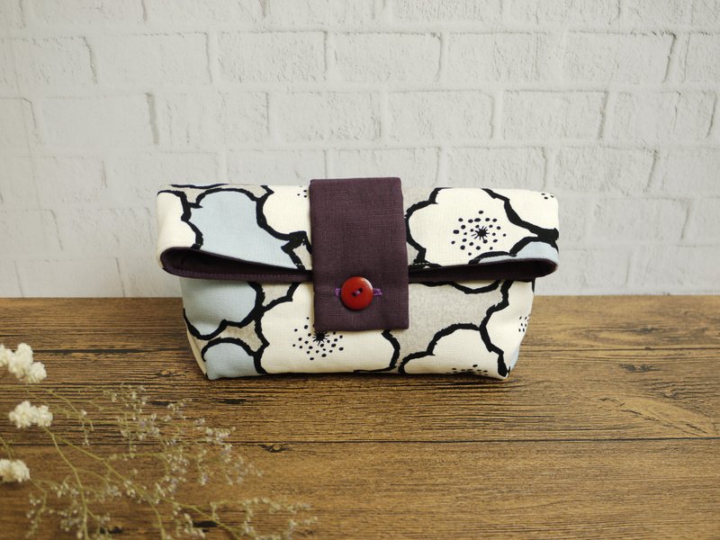 Cotton & Hemp Toiletry Bags & Pouches White - Makeup bags for girls:::Big Flower Series. White