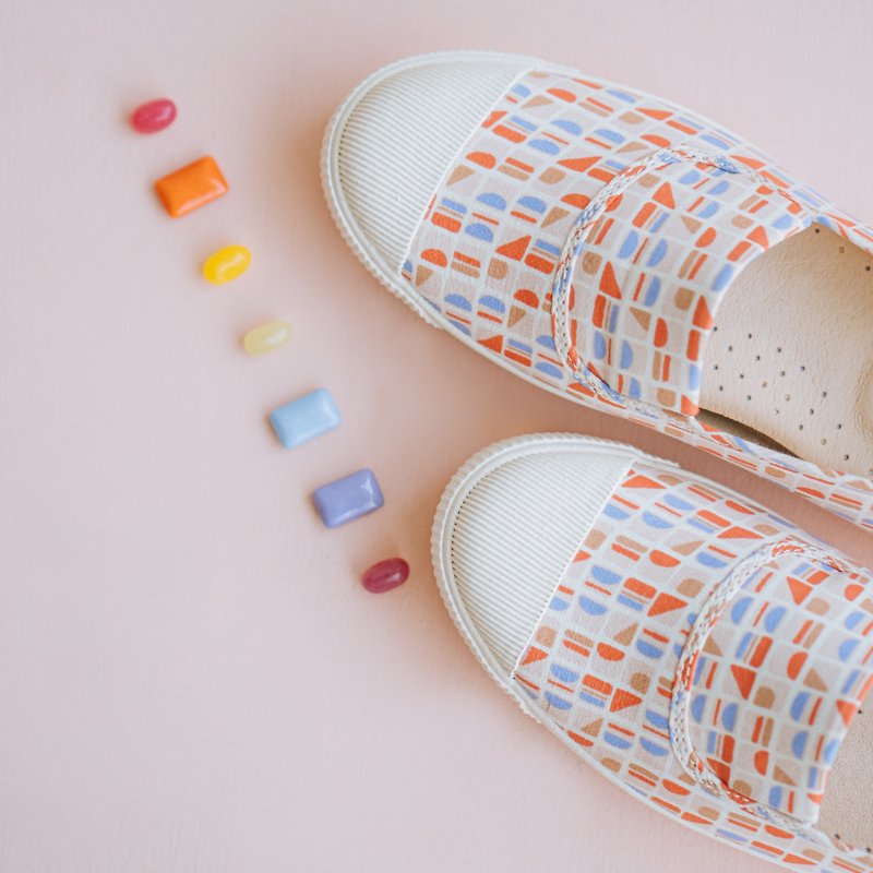 [Fruit Fruit Day] Fruit Candy Japanese Flower Cloth My Valentine's Day is about to be sold out of print and out of stock - Women's Casual Shoes - Cotton & Hemp Multicolor