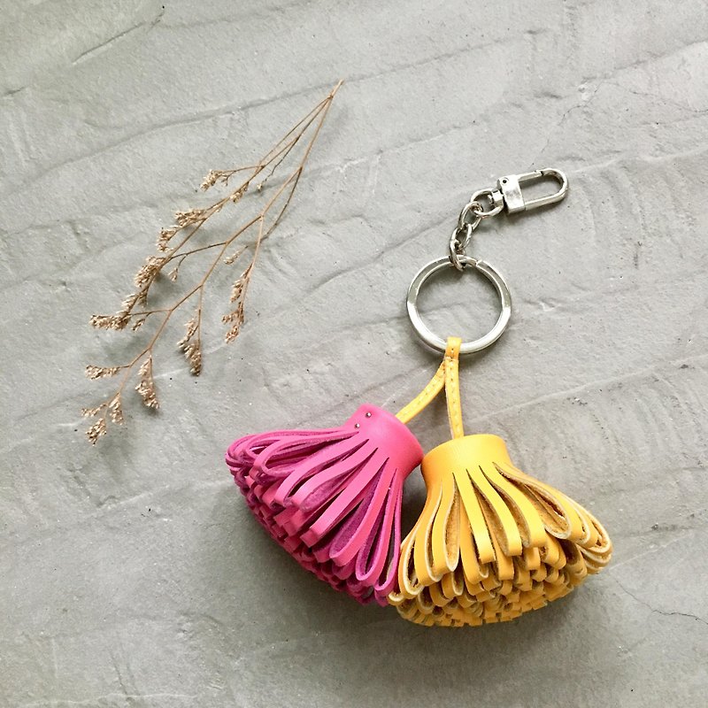 Customized gift for leather tassel key ring
