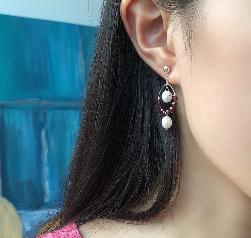925 Silver pearls &amp; Garnet earrings