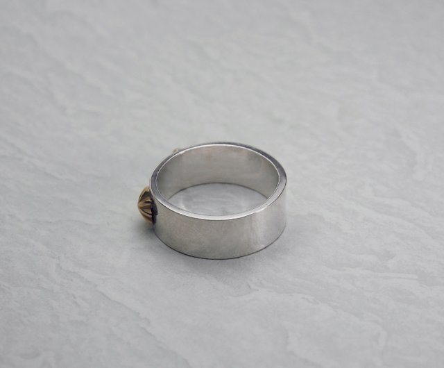 Triconcho Silver ring with 18K Gold concho