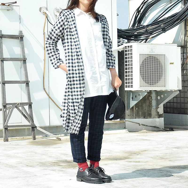 Loose cotton sunscreen hooded long shirt-yarn-dyed black and white plaid