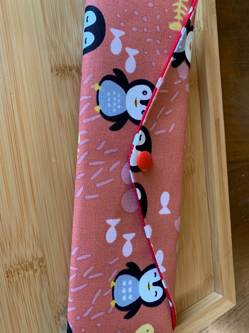 Wenqingfeng environmentally friendly pure cotton chopstick bag penguin wants to fly romantic pink Japanese trendy storage hand-made tableware - กล่องเก็บของ - ผ้าฝ้าย/ผ้าลินิน สึชมพู