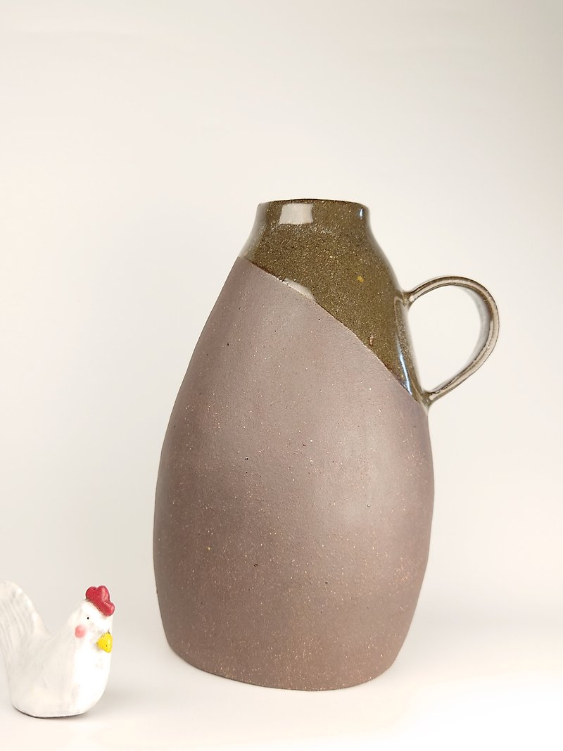 Handmade flower vase - เซรามิก - ดินเผา 