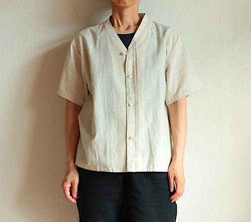 生成りトップス アシンメトリーカラータックシャツ/生成り/麻混綿/半袖/unisex S