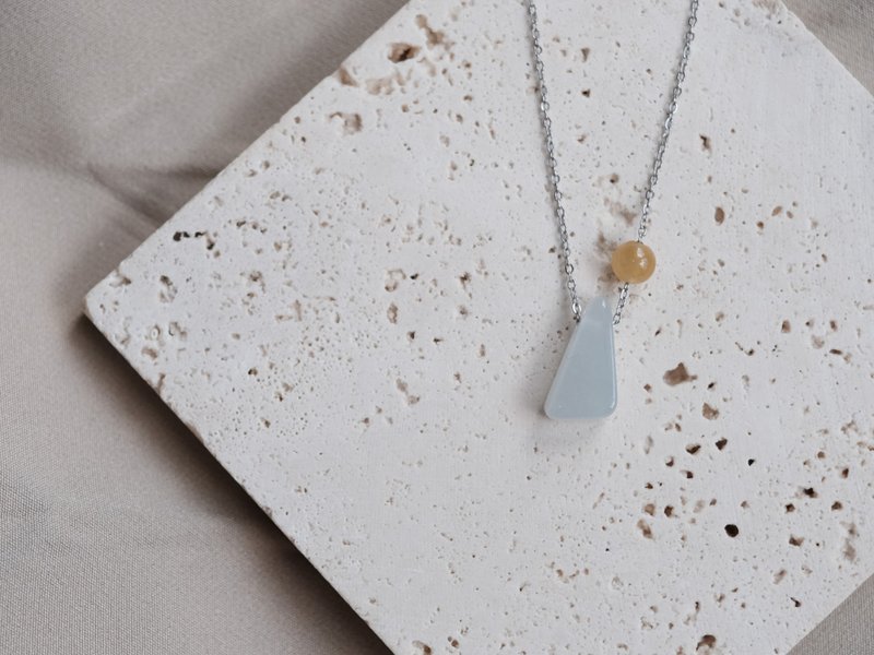 Sunrise Hill Ice Jadeite Necklace・Myanmar Jade・Natural Stone - สร้อยคอ - หยก 