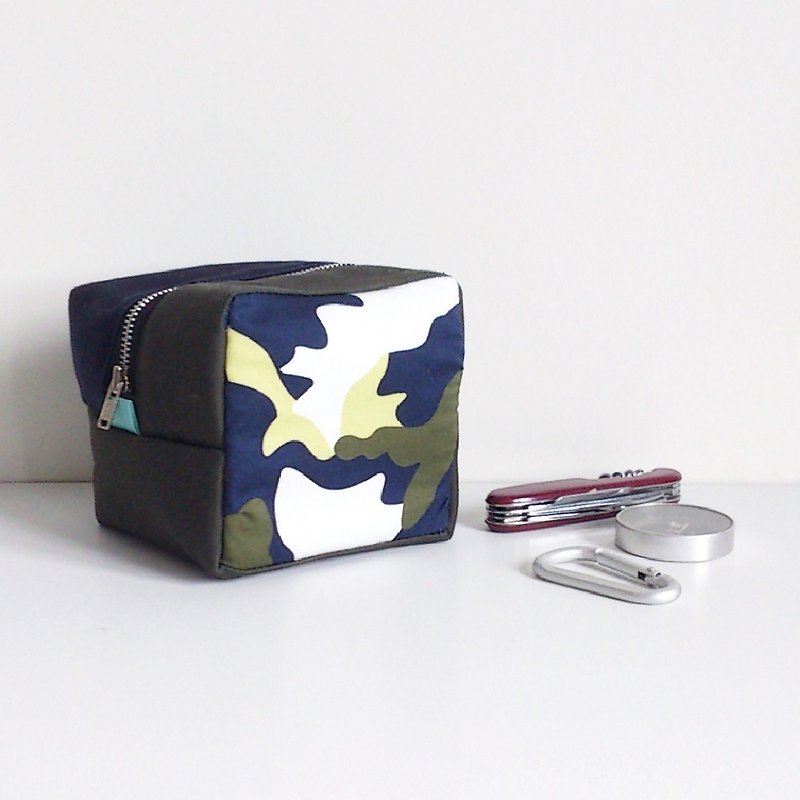 【In Stock】Cube Pouch (Camouflage x Dark Blue & Military Green) - Toiletry Bags & Pouches - Cotton & Hemp Green