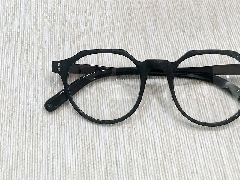 (無型號)Crown shape Japan Hand carved eyeglasses - Glasses & Frames - Other Materials Black