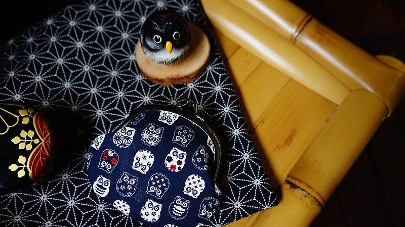 Owl Dajikou Gold Bag - กระเป๋าสตางค์ - ผ้าฝ้าย/ผ้าลินิน สีน้ำเงิน