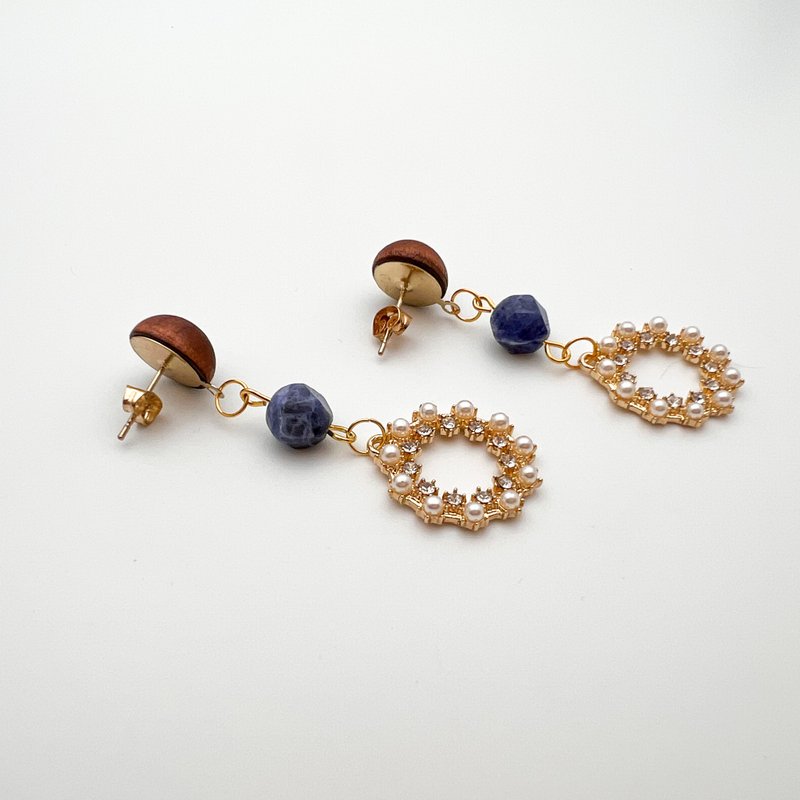 Brilliant Wreath | Stone Earrings Heterogeneous Medium Gorgeous Drop Earrings - ต่างหู - หิน สีน้ำเงิน