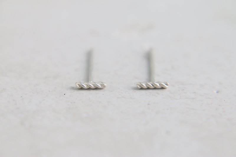 Silver earring 0924 (twist rolls) - Earrings & Clip-ons - Other Metals Silver