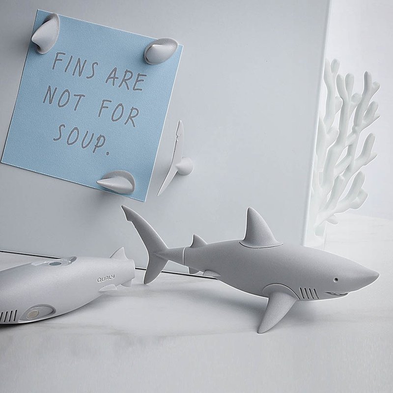 QUALY Shark Magnet - Magnets - Plastic Gray