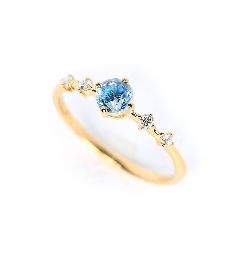 Blue Zircon & Diamond K18 Ring Round Cut ~Ello Lily~ February Birthstone - แหวนทั่วไป - เครื่องเพชรพลอย สีน้ำเงิน
