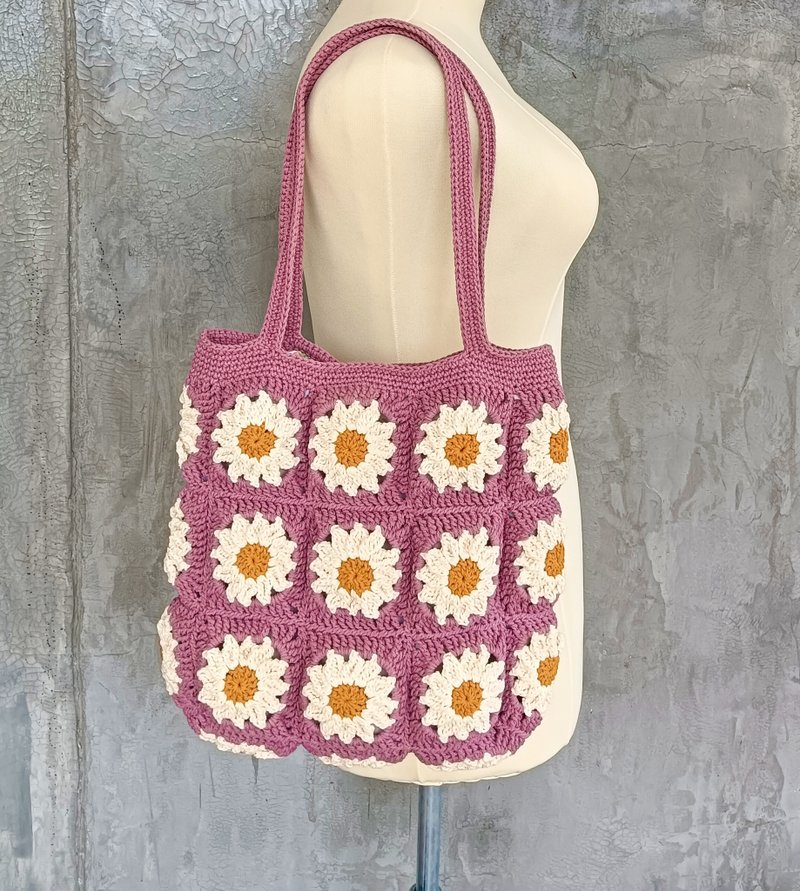 Granny Square flowers crocheted bag - 手提包/手提袋 - 棉．麻 