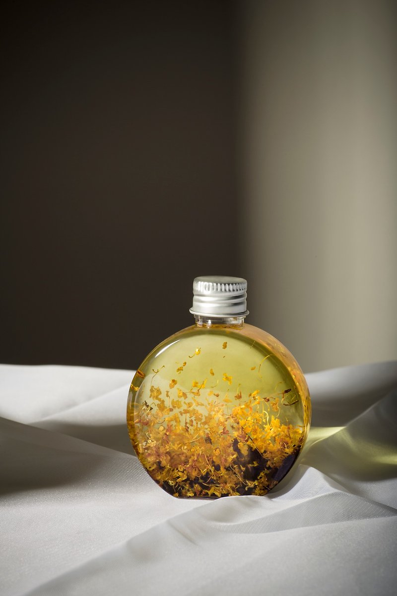 Body Oil Osmanthus Oolong Tea - ผลิตภัณฑ์บำรุงผิว/น้ำมันนวดผิวกาย - วัสดุอื่นๆ สีเหลือง