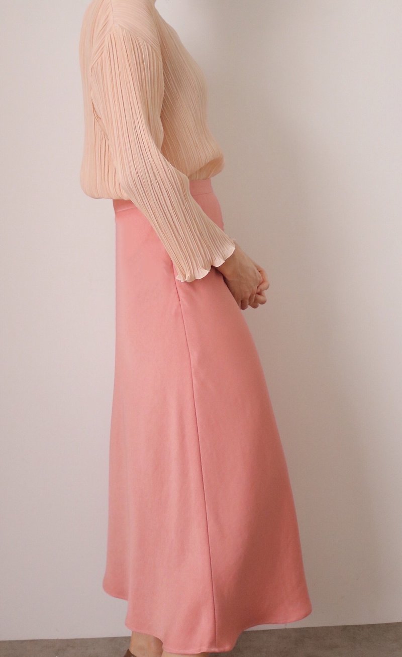 19sale JULIE SKIRT Satin Cotton Camellia Powder Narrow A-Line Umbrella Midi Skirt (s) - กระโปรง - ผ้าฝ้าย/ผ้าลินิน 