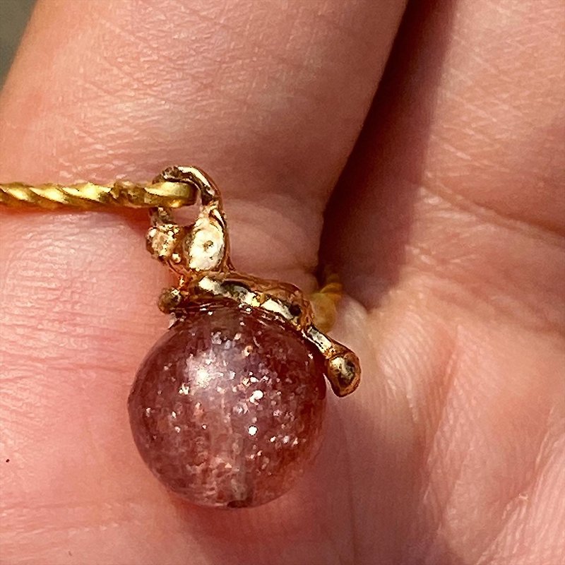 [Lost and find] A cat's ring with natural starlight strawberry crystal ball rolling on the finger - General Rings - Gemstone Red