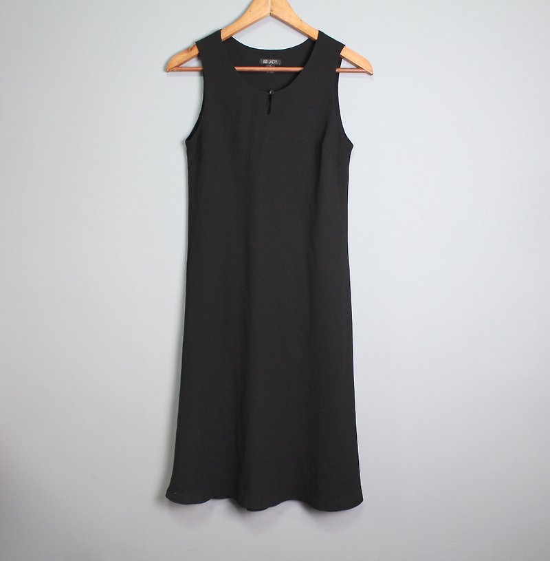FOAK vintage / black / minimalist classic cut dress - ชุดเดรส - เส้นใยสังเคราะห์ สีดำ