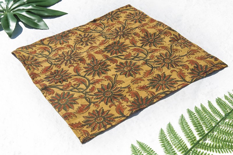 Indian hand-carved printed square towel plant dyed cotton handkerchief tea towel collar towel hand wipes - desert flowers and plants - Handkerchiefs & Pocket Squares - Cotton & Hemp Multicolor