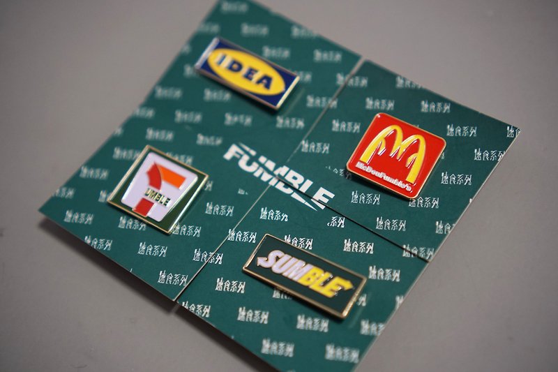 【Fumble】Golden Pin |Fast Food Series | Limited Edition | Four Version - เข็มกลัด - โลหะ 