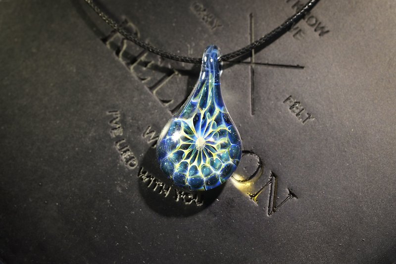 Mystical Mandala Magic Mandala Glass Pendant 4 Drops Blue - Chokers - Glass Blue