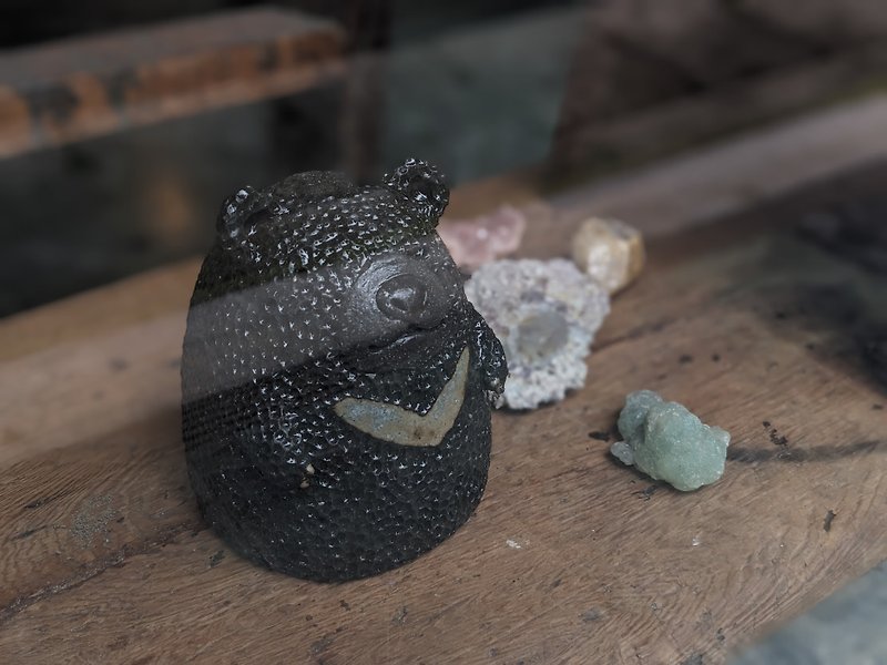 Black soil small animal sculpture class - Pottery & Glasswork - Pottery 