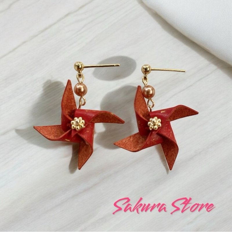 Leather flower earrings, gold foil windmill earrings, Hong Kong style - ของวางตกแต่ง - หนังแท้ สีแดง