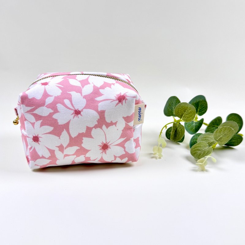 Floral 花朵 化妝包 - 化妝包/收納袋 - 棉．麻 多色