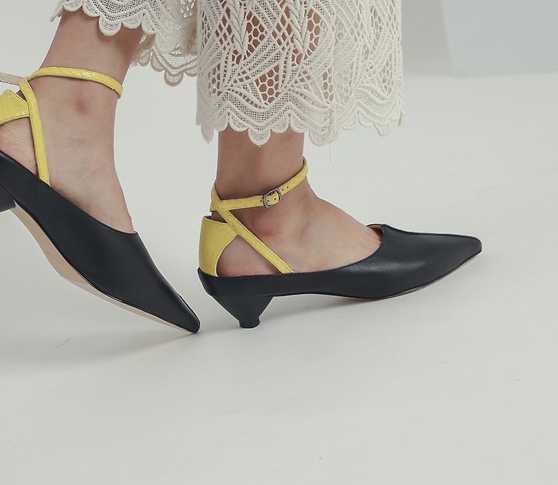 [Show products clear] followed by special tangential winding leather low heel shoes black yellow - รองเท้าส้นสูง - หนังแท้ สีดำ