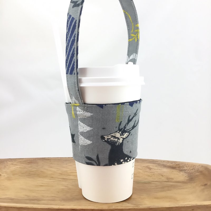 Misty Forest Deer - Green Cup Holder - Fixed Straw - ถุงใส่กระติกนำ้ - ผ้าฝ้าย/ผ้าลินิน 
