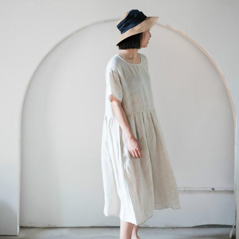 Preference | Ma Ben color natural rain dew linen summer loose short-sleeved pleated dress blue dyed dress - One Piece Dresses - Cotton & Hemp White