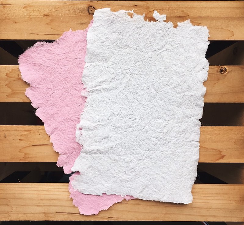 Feel! Handmade paper. Pink and white group (limited to two-year event winners) - งานไม้/ไม้ไผ่/ตัดกระดาษ - กระดาษ 