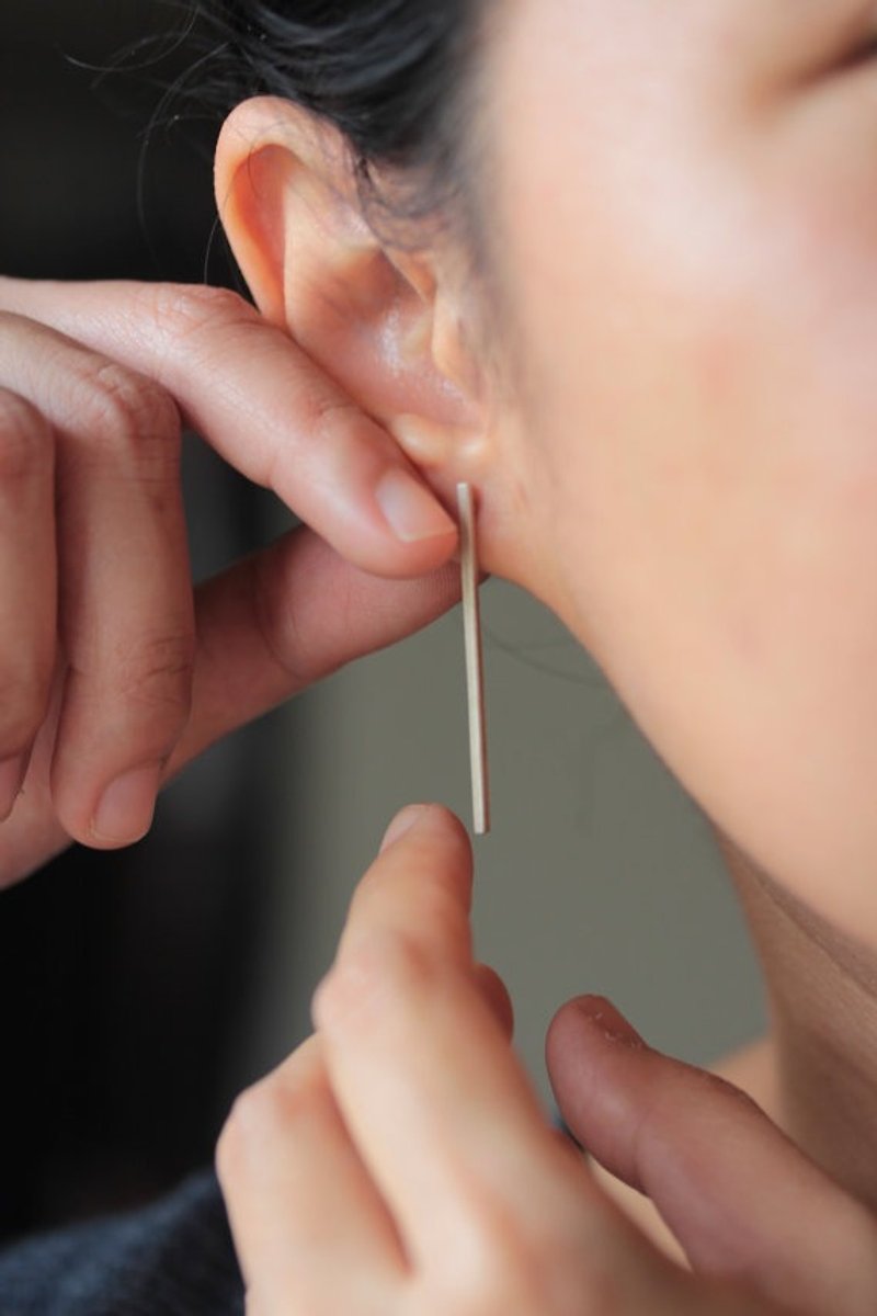 Simple handmade silver line long stud earring (E0164) - Earrings & Clip-ons - Silver Silver